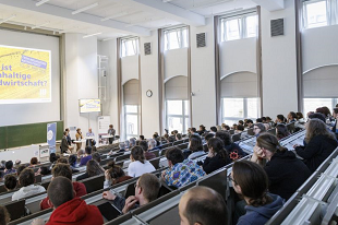 öffentlichen Podiumsdiskussion zum Thema „Mehr Bildung, gleiche Barrieren? Die ungelösten Probleme der Chancengleichheit“